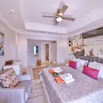 Sea Front Ultra Luxury Kalkan 빌라 *