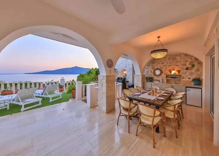 Sea Front Ultra Luxury Kalkan Villa *