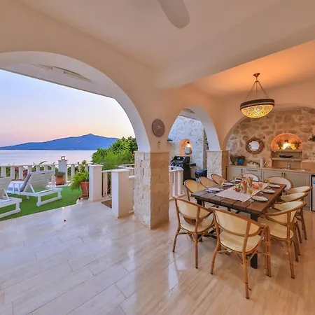 Sea Front Ultra Luxury Kalkan Willa *